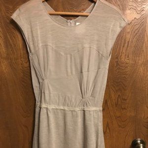 Anthropologie Line & Dot Size Small